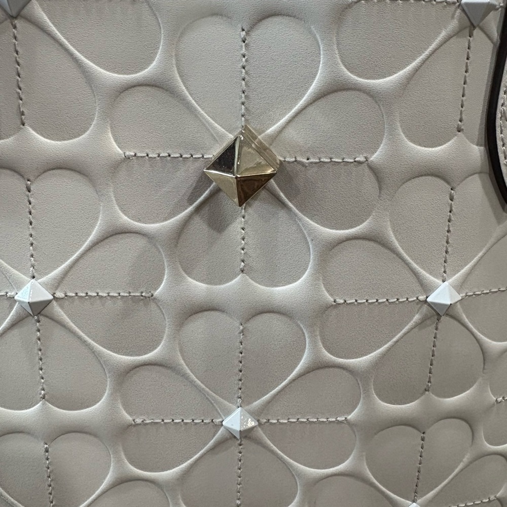 EUC Kate Spade white tote - Picture 2 of 16